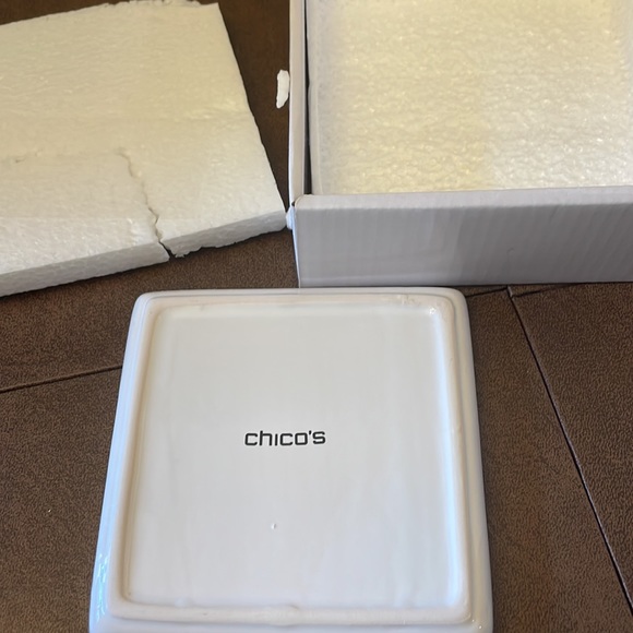 NIB Chicos Peace Love Chic trinket tray - Picture 3 of 4